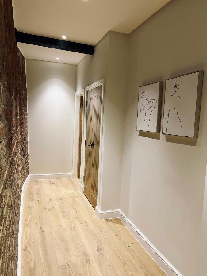 Stunning 2 Bedroom In The Centre *